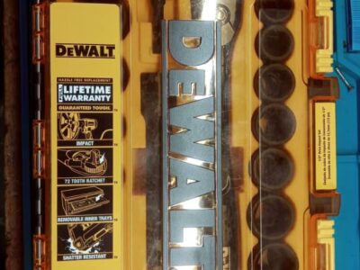 Vendo juego de cubos marca DeWalt en 90 usd..0 km